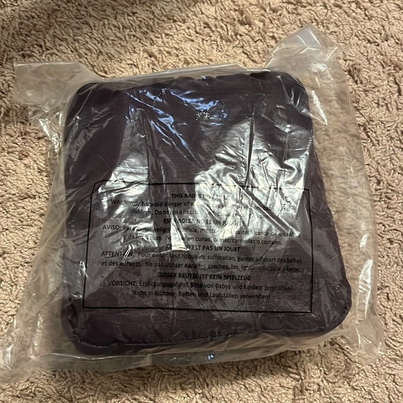 Brand New Tags Eddie Bauer Stowaway 20L Packable Backpack Travel Pink Purple - Picture 5 of 5